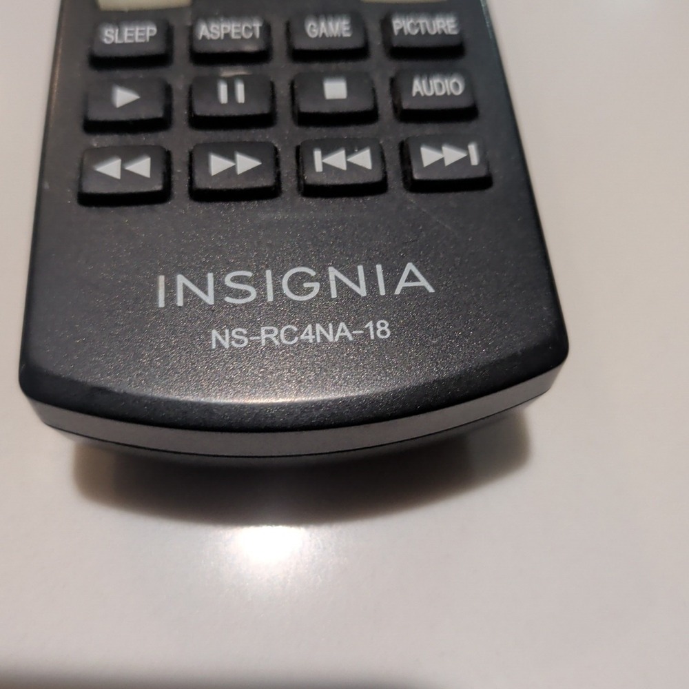 Insignia NS-RC4NA-18 TV Remote - Picture 2 of 4